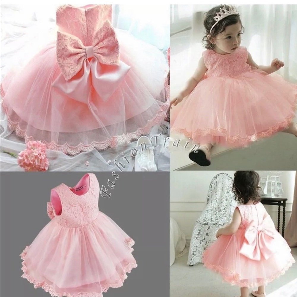 NWT Beautiful little girls dress 👗